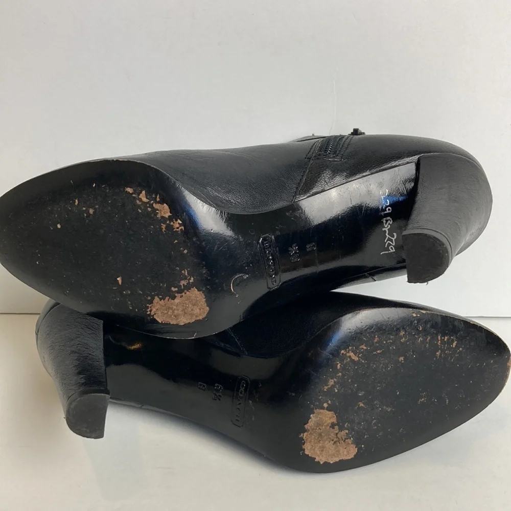 COACH Italian Leather Nicolete Bootie Black Sz 6.5 Buckle Office Classic Witchy